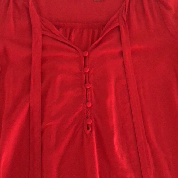 Levi’s host pick ⭐️ Red Long Sleeve Blouse - Picture 5 of 10